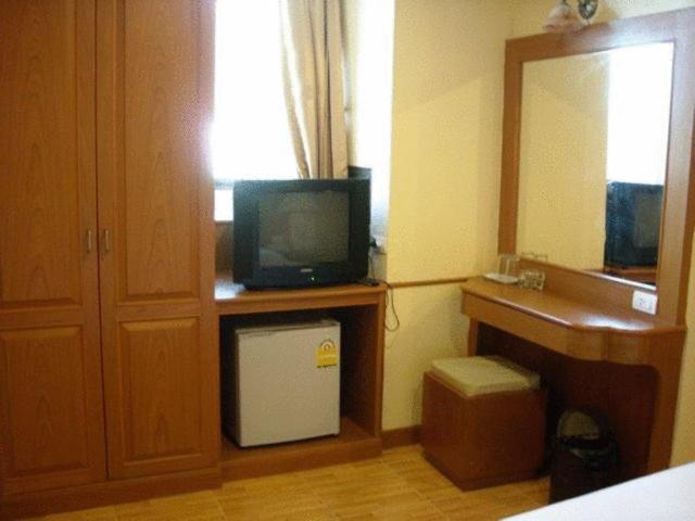 U Tai Tip Guest House Phuket Ngoại thất bức ảnh